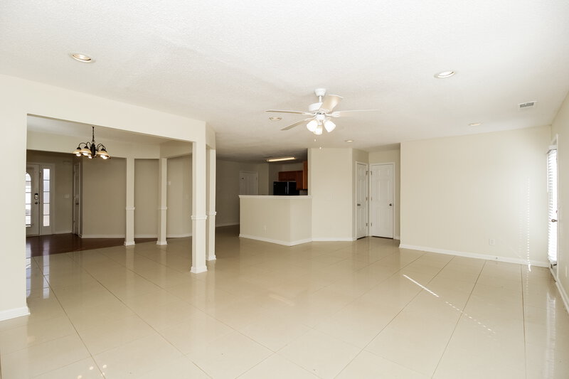 2,700/Mo, 5023 Serenity Point Ln Villa Rica, GA 30180 Living Room View 2