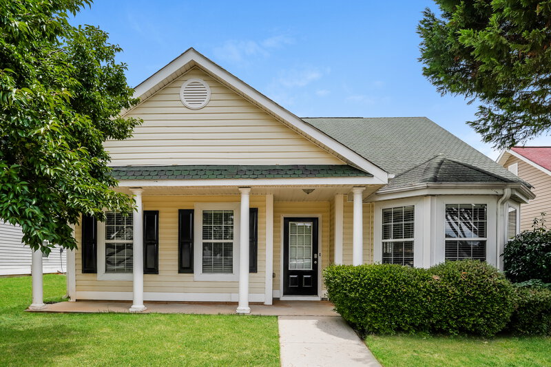 3 Bedroom House – 608 Fairgreen Trl, Stockbridge, GA 30281