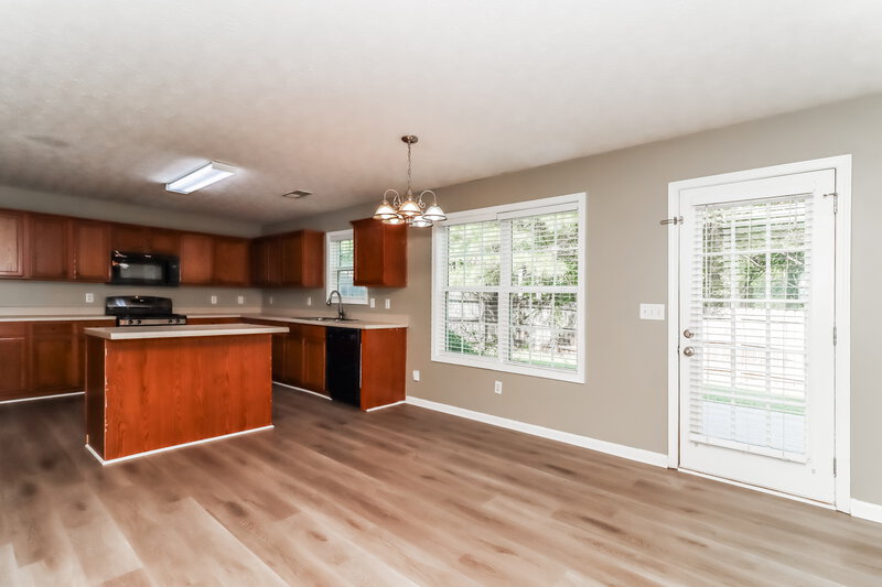 1,795/Mo, 237 Overlook Dr Dallas, GA 30157 Dining Room View 2