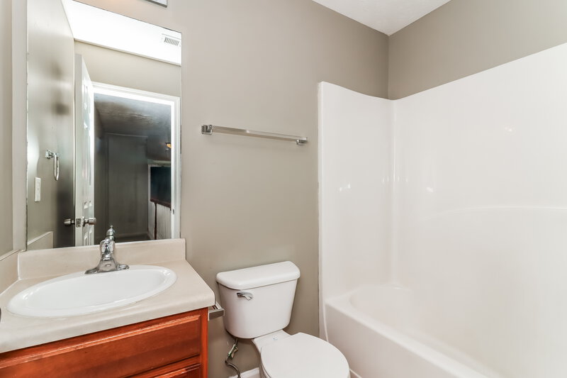 1,795/Mo, 237 Overlook Dr Dallas, GA 30157 Bathroom View