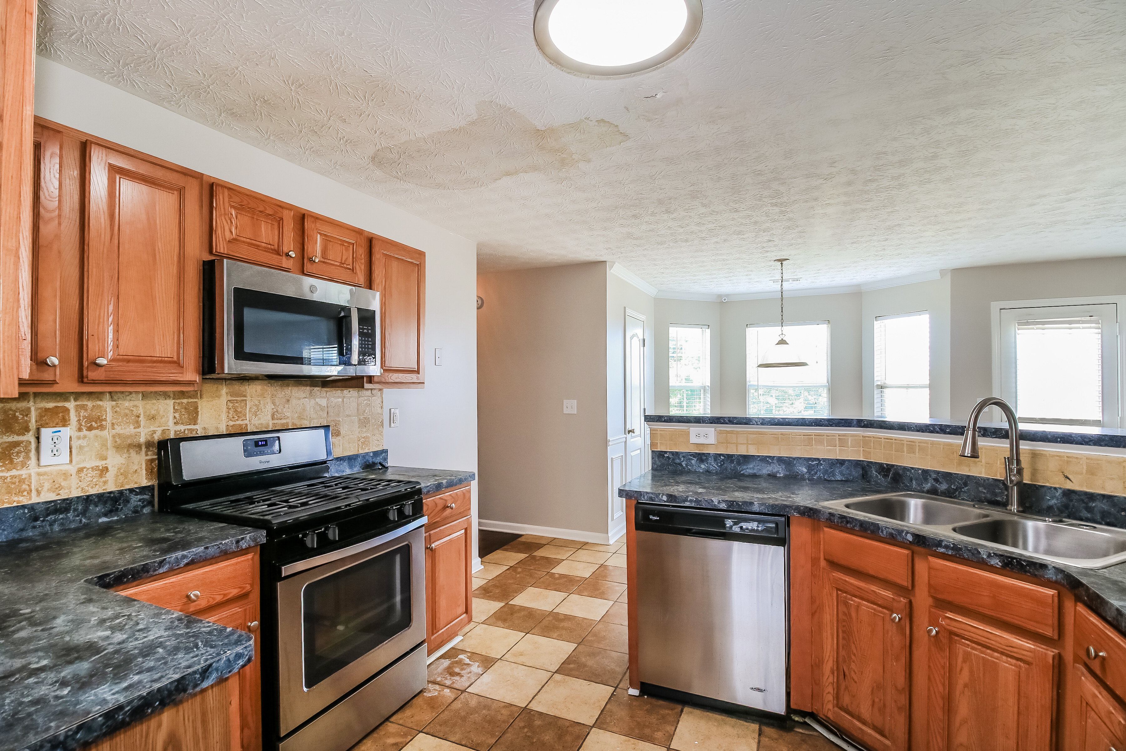 0/Mo, 604 Mohawk Cir Stockbridge, GA 30281 Kitchen View 2