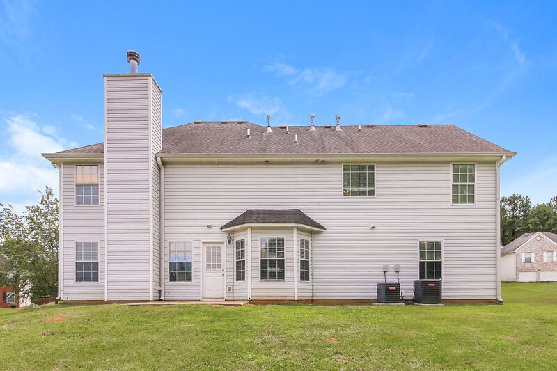 0/Mo, 604 Mohawk Cir Stockbridge, GA 30281 Rear View