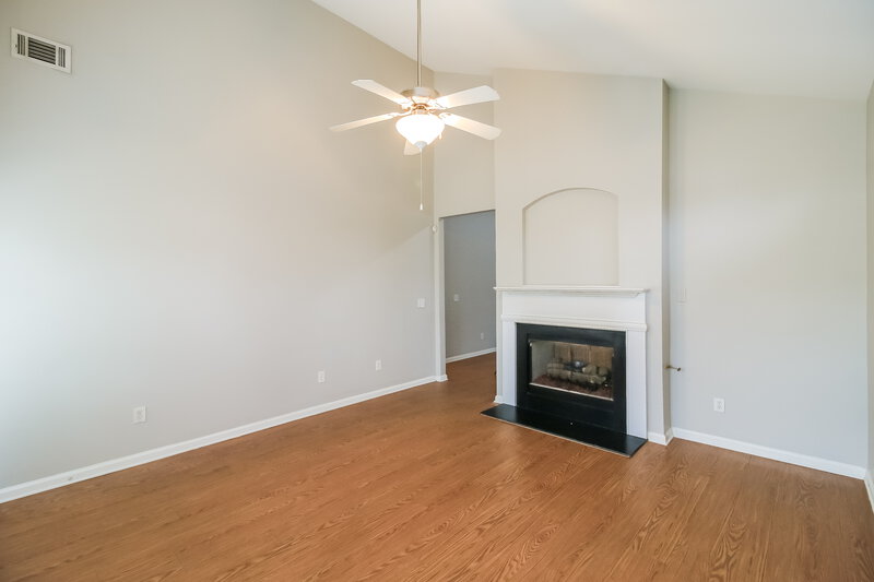 1,815/Mo, 537 Anglewood Trce Stockbridge, GA 30281 Family Room View