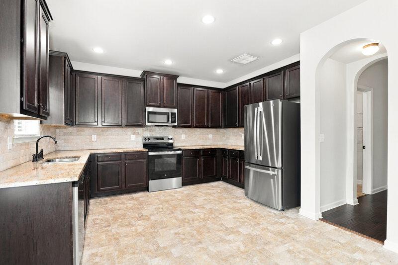 2,485/Mo, 1216 Nottley Dr Locust Grove, GA 30248 Kitchen View