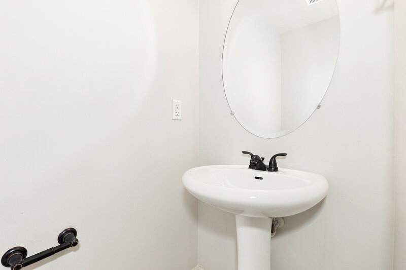 2,485/Mo, 1216 Nottley Dr Locust Grove, GA 30248 Bathroom View