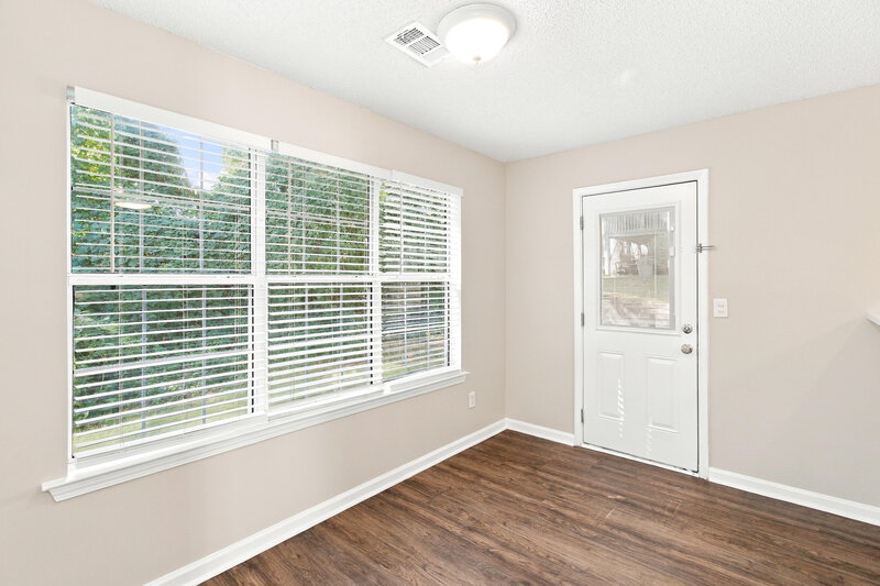 2,075/Mo, 412 Gresham Dr Stockbridge, GA 30281 Breakfast Nook View
