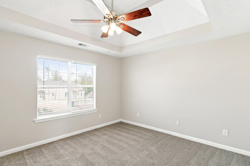 2,075/Mo, 412 Gresham Dr Stockbridge, GA 30281 Primary Bedroom View 2