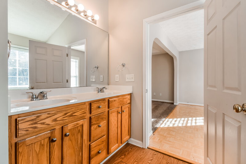 2,095/Mo, 110 West Skyline Vw Dallas, GA 30157 Main Bathroom View