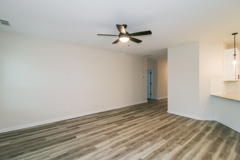 2,215/Mo, 3422 Arabian Farm Ln Dacula, GA 30019 Living Room View 2