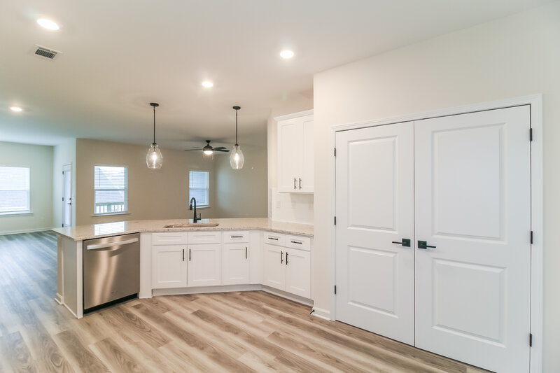 2,215/Mo, 3422 Arabian Farm Ln Dacula, GA 30019 Kitchen View