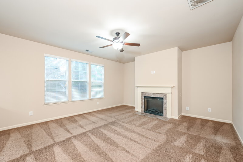 2,070/Mo, 1224 Nottley Dr Locust Grove, GA 30248 Living Room View