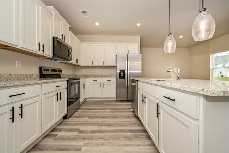 2,513/Mo, 1508 Big Bud Ln Locust Grove, GA 30248 Kitchen View