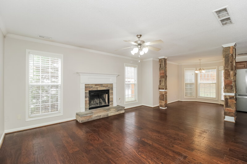 2,370/Mo, 155 Avondale Cir Newnan, GA 30265 Misc View