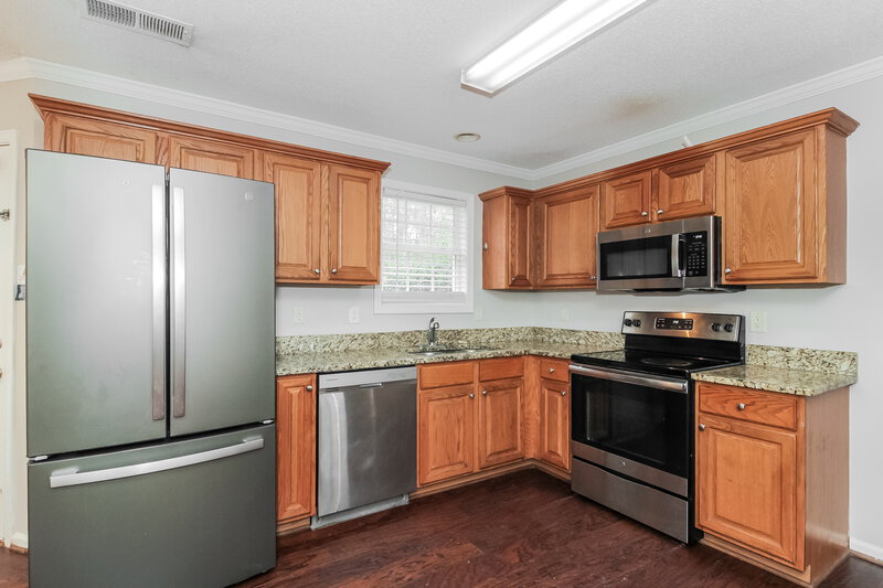 2,370/Mo, 155 Avondale Cir Newnan, GA 30265 Misc View 5