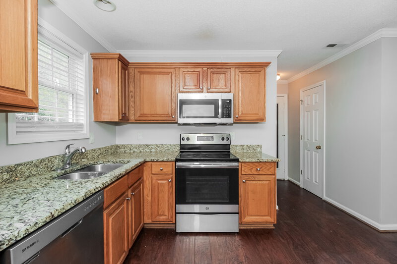 2,370/Mo, 155 Avondale Cir Newnan, GA 30265 Misc View 6