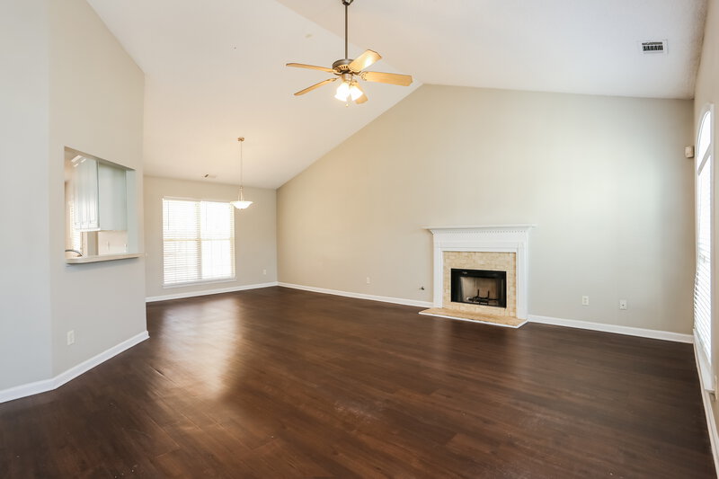 1,815/Mo, 888 Summit Park Trl McDonough, GA 30253 Living Room View 2