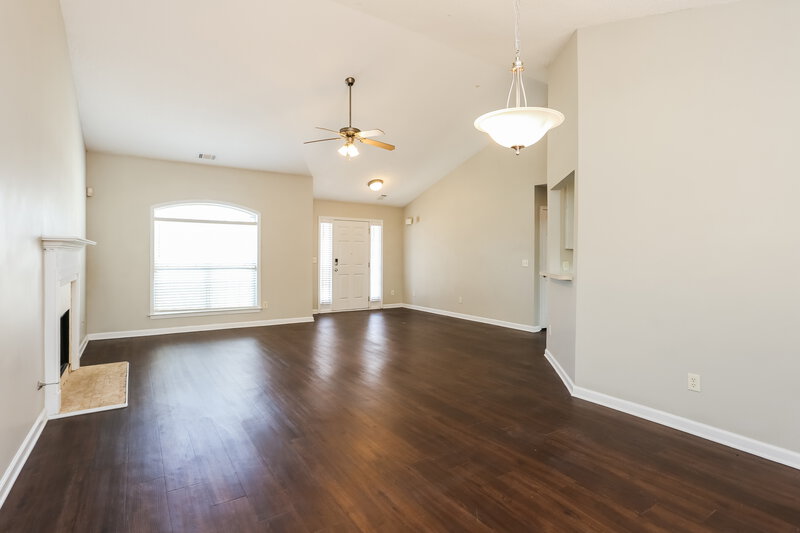 1,815/Mo, 888 Summit Park Trl McDonough, GA 30253 Living Room View 3
