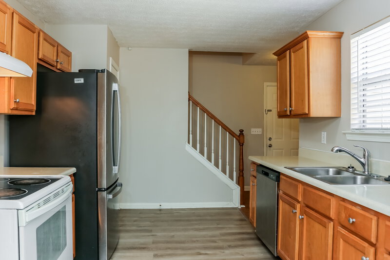 1,940/Mo, 6390 Winston Trce McDonough, GA 30252 Kitchen View