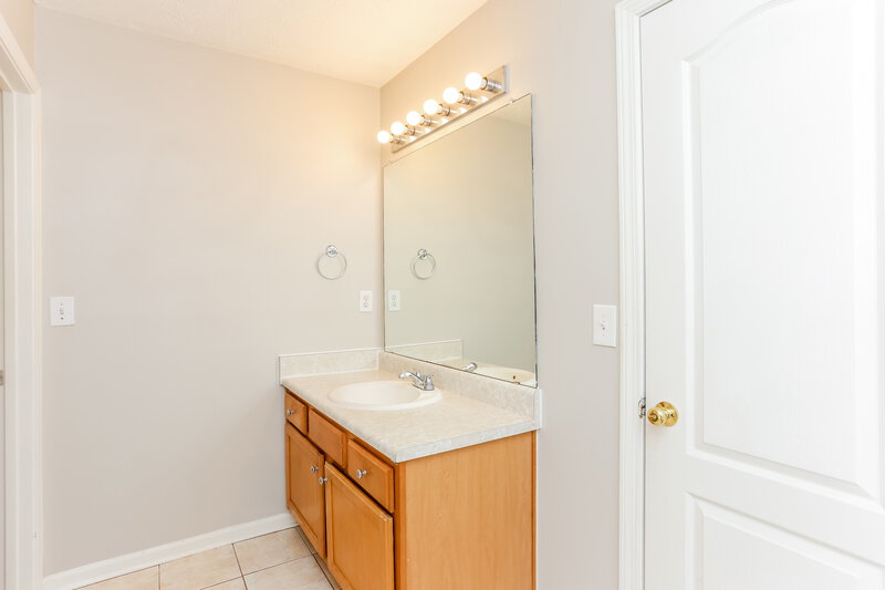 1,940/Mo, 6390 Winston Trce McDonough, GA 30252 Main Bathroom View