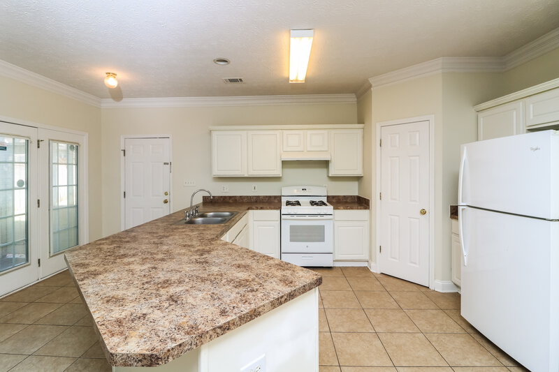 1,865/Mo, 4090 Springvale Way McDonough, GA 30252 Kitchen View