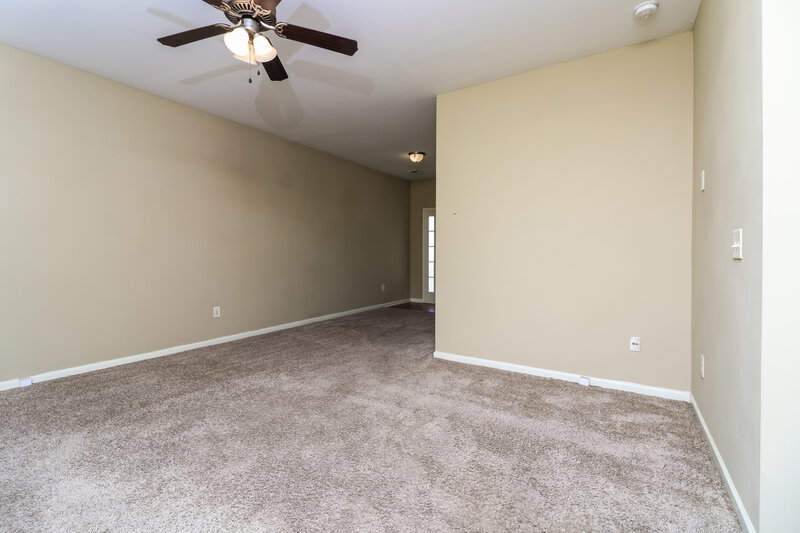 2,070/Mo, 110 Hillcrest Cir Hiram, GA 30141 Living Room View 3