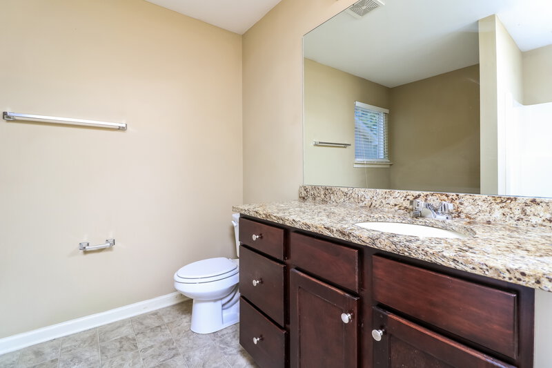 2,070/Mo, 110 Hillcrest Cir Hiram, GA 30141 Main Bathroom View