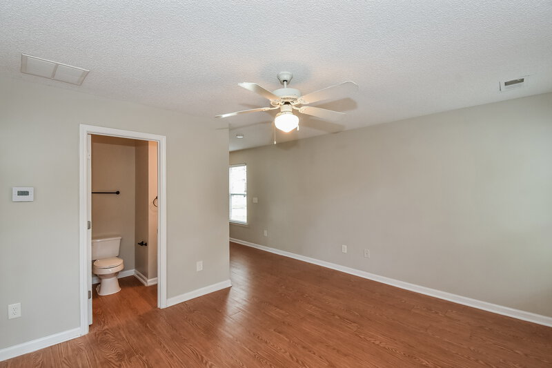 2,045/Mo, 57 Darbys Run Ct Hiram, GA 30141 Living Room View 2