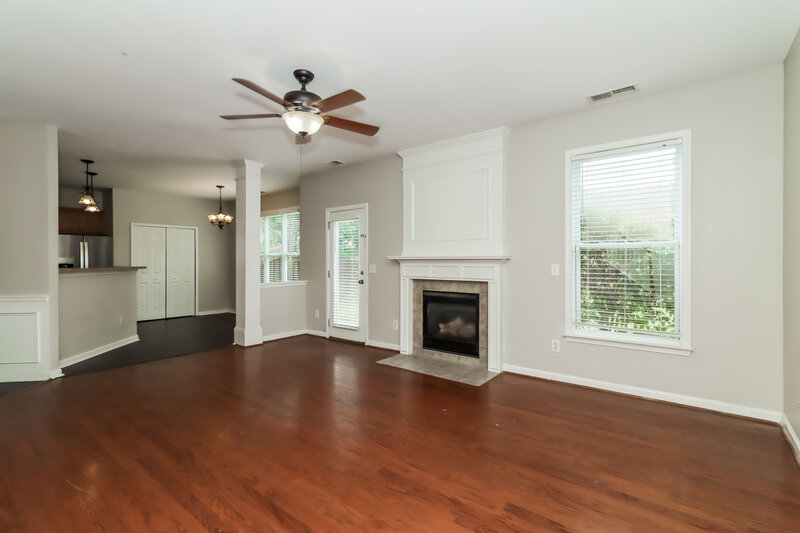 2,735/Mo, 4405 Walforde Blvd Acworth, GA 30101 Living Room View