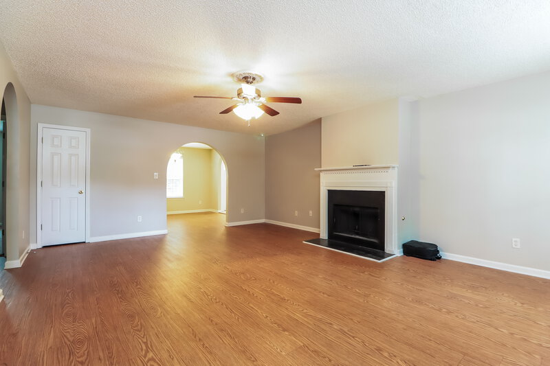 2,570/Mo, 709 Percevil Pt McDonough, GA 30253 Living Room View 2