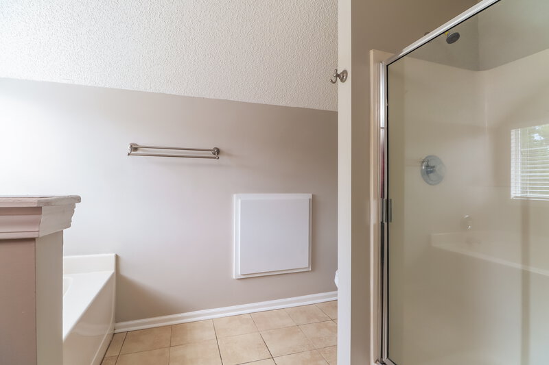 2,570/Mo, 709 Percevil Pt McDonough, GA 30253 Main Bathroom View 2