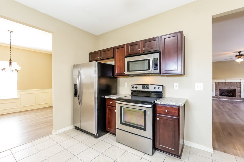 2,185/Mo, 17 Rosen St NW Cartersville, GA 30120 Kitchen View