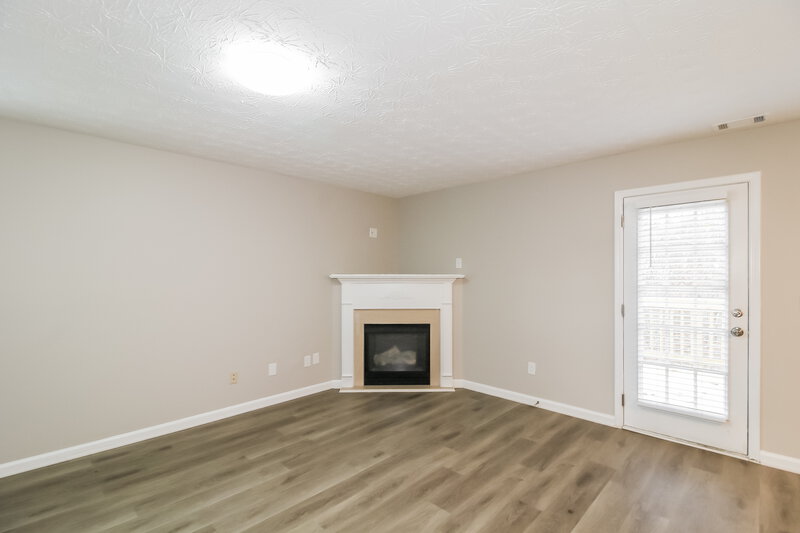 1,835/Mo, 420 Townsend Bnd Stockbridge, GA 30281 Living Room View