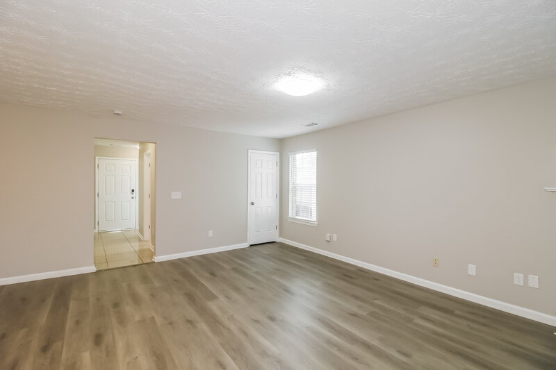 1,835/Mo, 420 Townsend Bnd Stockbridge, GA 30281 Living Room View 2