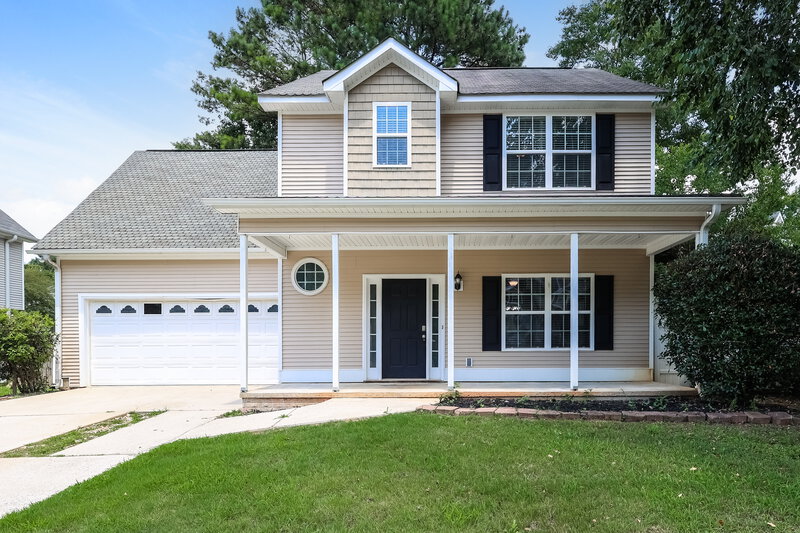 2,190/Mo, 64 Crescent St Newnan, GA 30265 External View