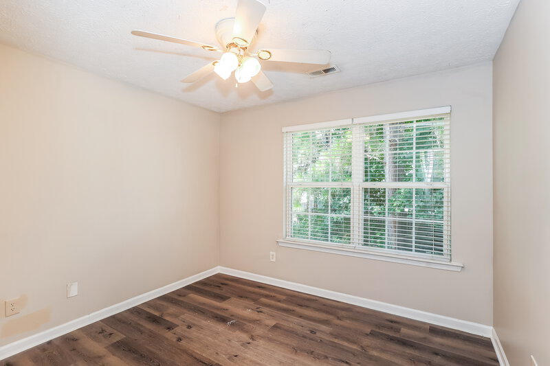 2,190/Mo, 64 Crescent St Newnan, GA 30265 Bedroom View