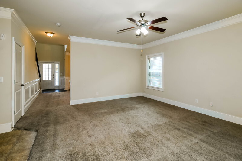 2,280/Mo, 320 Madison Grace Ave McDonough, GA 30252 Living Room View