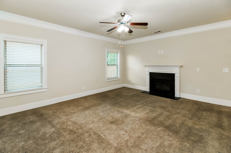 2,280/Mo, 320 Madison Grace Ave McDonough, GA 30252 Living Room View 2
