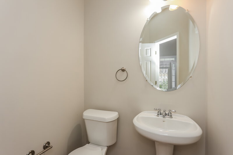 2,060/Mo, 3200 Cooper Woods Dr Loganville, GA 30052 Bathroom View 2