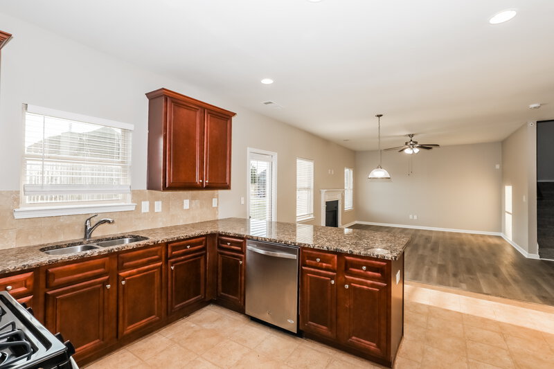 2,400/Mo, 337 Madison Grace Ave McDonough, GA 30252 Kitchen View 2