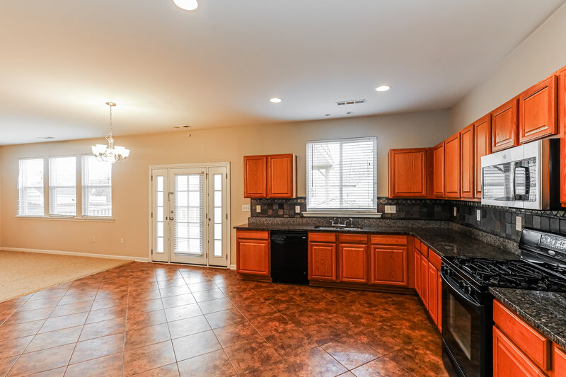 2,170/Mo, 136 Maple Hill Dr Newnan, GA 30265 Kitchen View 2