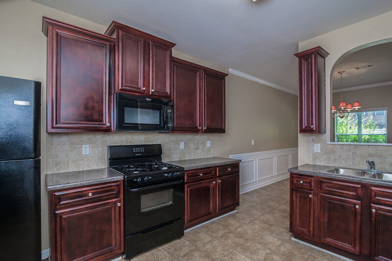 2,030/Mo, 187 Southwind Ln Newnan, GA 30265 Kitchen View 2