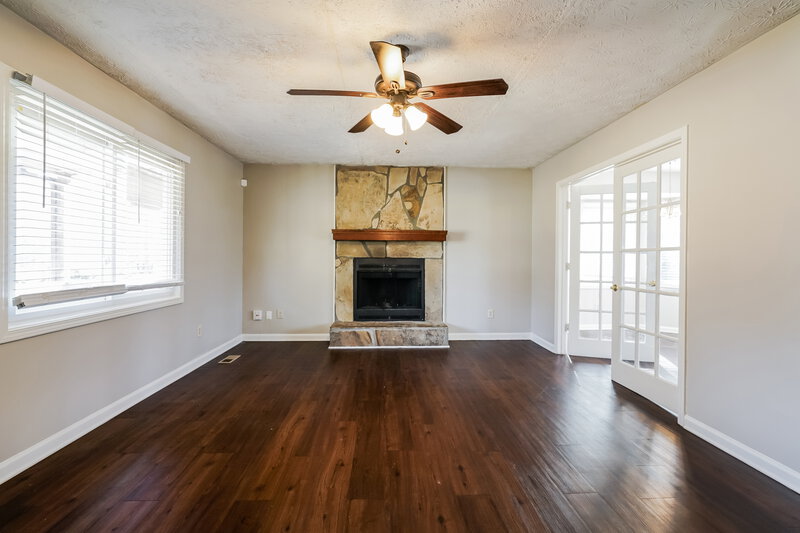 1,835/Mo, 3481 Mustang Dr Powder Springs, GA 30127 Living Room View 2
