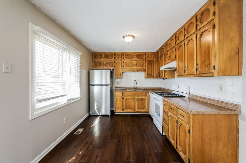 1,835/Mo, 3481 Mustang Dr Powder Springs, GA 30127 Kitchen View