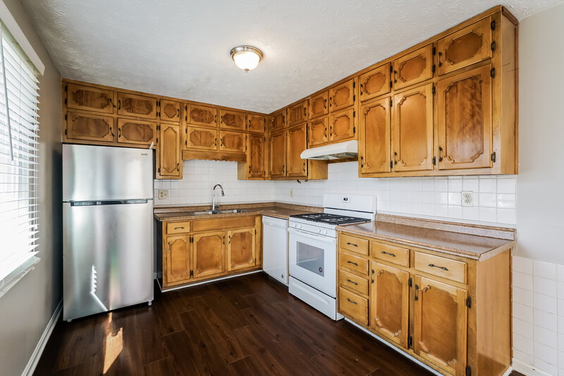 1,835/Mo, 3481 Mustang Dr Powder Springs, GA 30127 Kitchen View 2