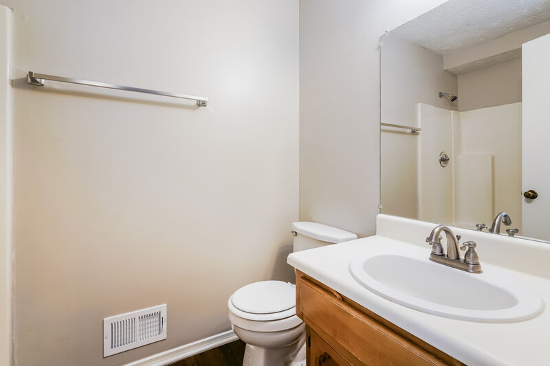 1,835/Mo, 3481 Mustang Dr Powder Springs, GA 30127 Main Bathroom View