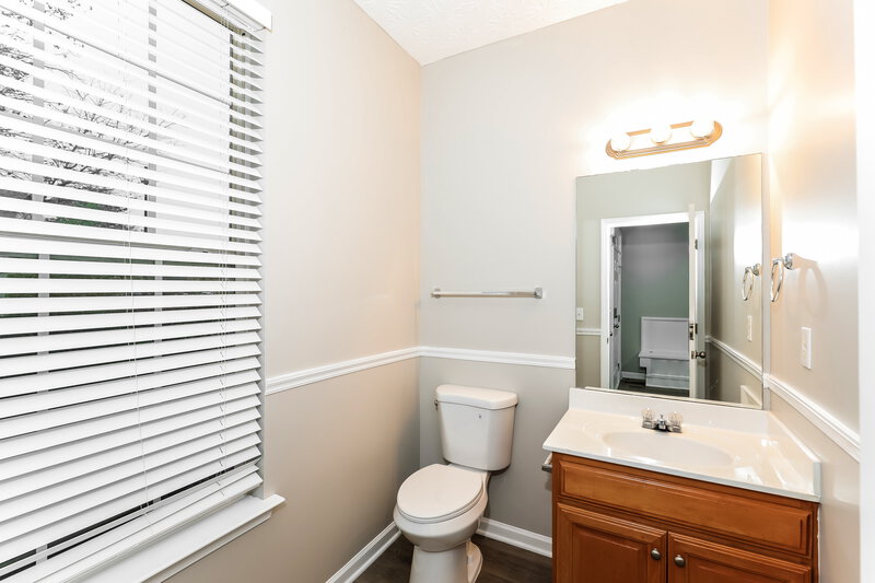 2,085/Mo, 204 Sandstone Dr Hampton, GA 30228 Bathroom View