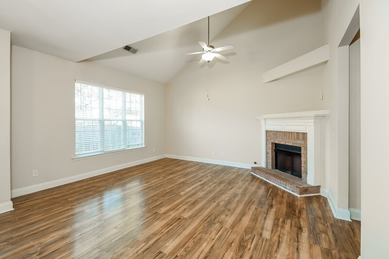 2,155/Mo, 110 Cessna Dr Canton, GA 30114 Living Room View