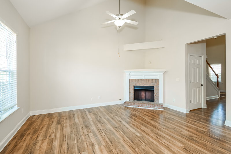 2,155/Mo, 110 Cessna Dr Canton, GA 30114 Living Room View 4