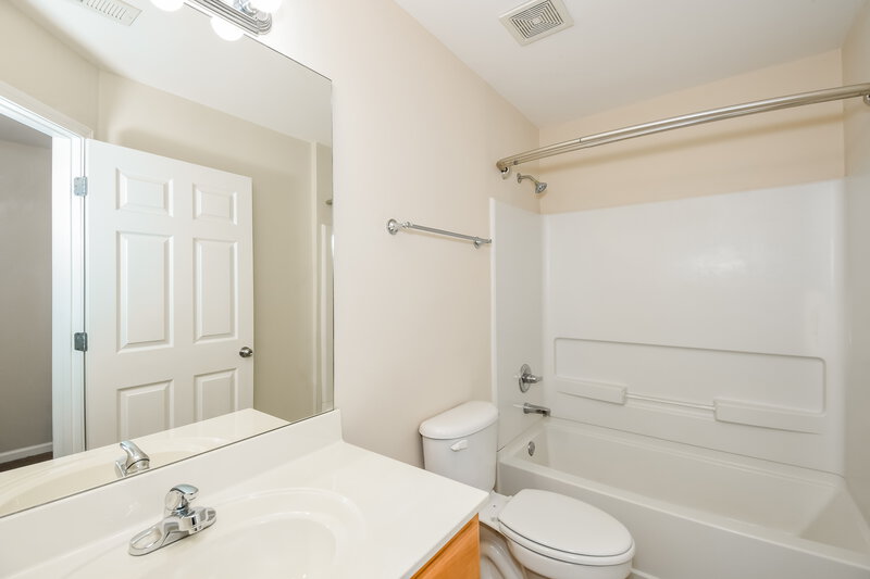 2,155/Mo, 110 Cessna Dr Canton, GA 30114 Bathroom View