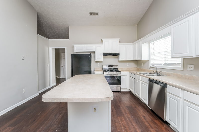 2,325/Mo, 920 Glen Oaks Ln Lawrenceville, GA 30044 Kitchen View